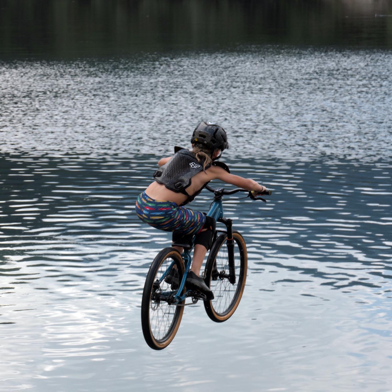 Lakejump ist einer der Höhepunkte beim MTB Kids Camp in Hindelang MTB Kinder Fahrtechnik Kurs in Hindelang, Lakejump.